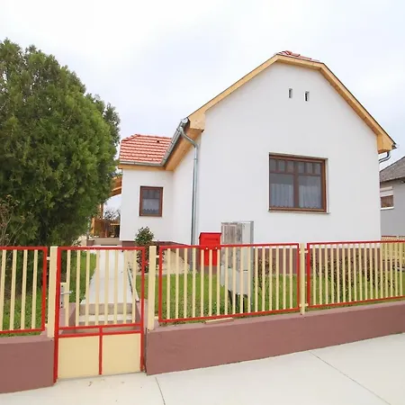 Ferienhaus Rozsa Vendeghaz *