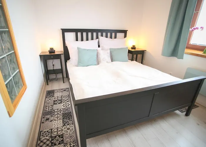 Rozsa Vendeghaz * Polány