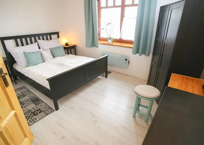 Rozsa Vendeghaz 別荘 *