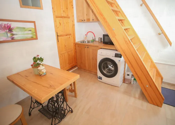 別荘 Rozsa Vendeghaz Polány