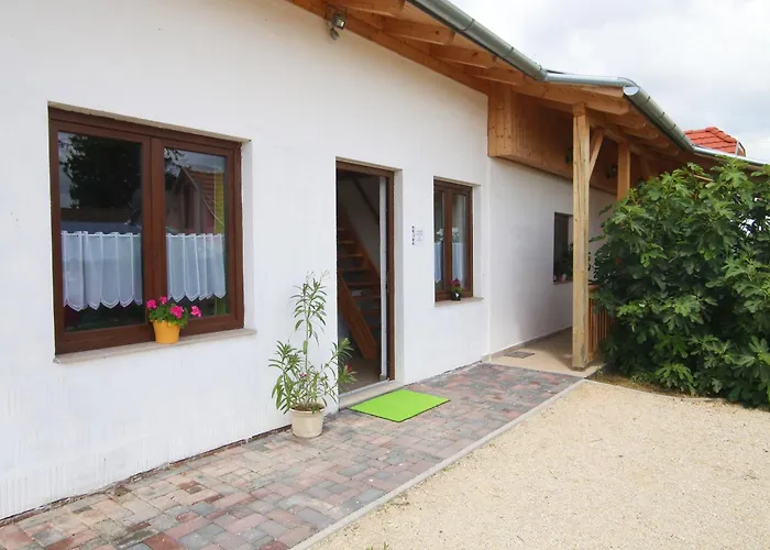 別荘 Rozsa Vendeghaz *